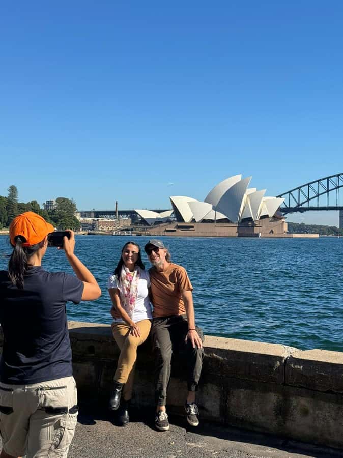1/2 day Sydney Sightseeing and Bondi Beach Tour - Harbour icons by mini-bus: Bridge, Opera House, and the best photo angles