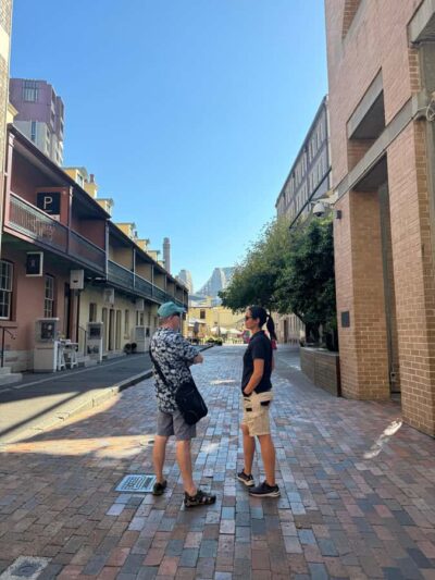 1/2 day Sydney Sightseeing and Bondi Beach Tour - The Rocks walking tour: cobblestones and practical context