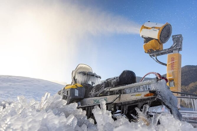 1 Day Perisher Snow Tour - The 5am arrival in Cooma or Jindabyne: gear hire and breakfast reality