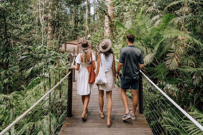 14 Day Tour from Sydney to Cairns Fraser Island and Whitsundays - Walkabout Wildlife Sanctuary, Hunter Valley tastings, and Newcastle stops