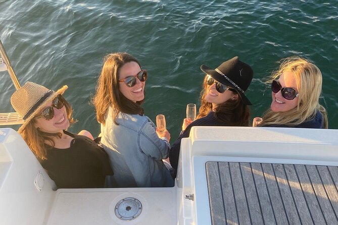 2 1/2 Hr Private Skippered Yacht Charter and Platter on Pittwater - Cruising past the national park coastline: why the boat route matters