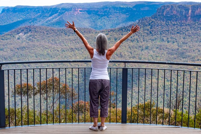 Blue Mountains Big Day Out - Private Tour - Anvil Rock at Blackheath and the Megalong Valley outback lunch