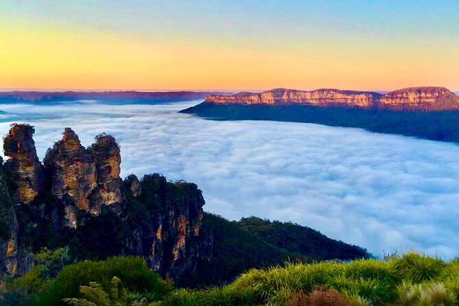 Blue Mountains Day, Sunset Tour & Glow Worms Night Adventure - Glenbrook Lookouts and Waterfalls: Classic Views, Not Just Driving By