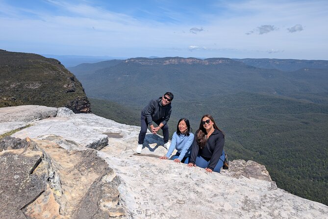 Blue Mountains Day Tour :Wildlife, Waterfall Walk & Three Sisters - Echo Point Lookout and the Three Sisters: Iconic Views, Managed Time