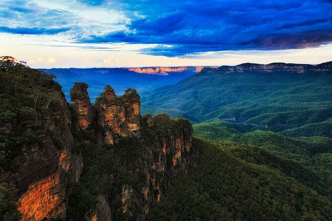 Blue Mountains Day Tour with Scenic World and Wildlife Park Entry - A balanced Blue Mountains sampler: wildlife, views, and real breaks