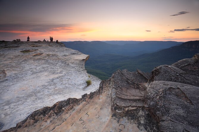 Blue Mountains Day Tour with Scenic World and Wildlife Park Entry - Starting at 8:00 am: how the day pacing really feels