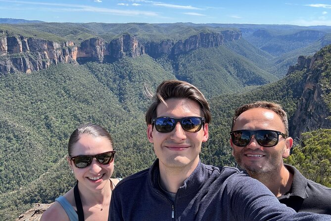 Blue Mountains Private Tour & Hidden Gems, Pick up & Drop off - The first stops: Glenbrook coffee and the calm foothills vibe