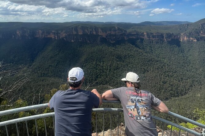 Blue Mountains Private Tour & Scenic World Included - Cockatoo time and Blackheath versus Featherdale