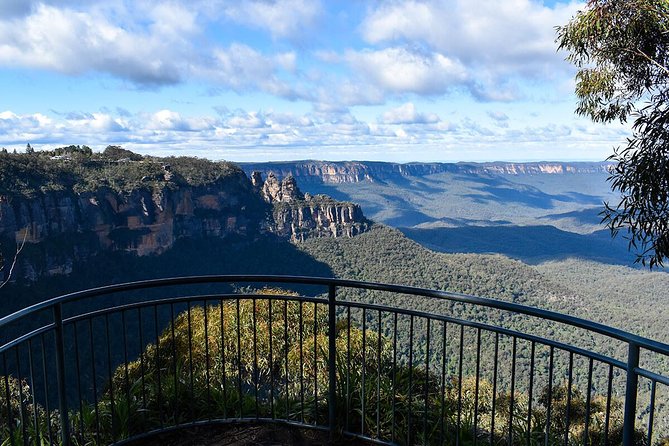 Blue Mountains Vintage Cadillac Tour with Local Guide - Should You Book the Blue Mountains Vintage Cadillac Tour?