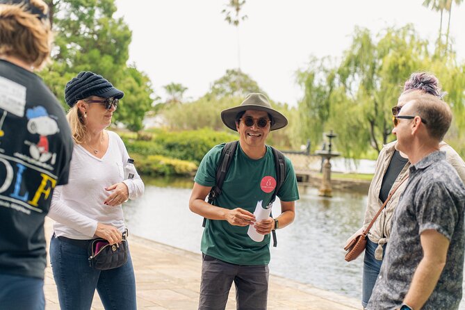 Foraging Tour: Botanical Gardens Walk & Picnic - Storytelling in the gardens: Indigenous plant use for food and medicine