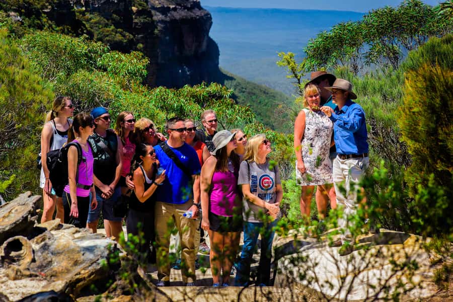From Sydney: Blue Mountains Small-Group Tour Picnic & Hike - Blue Mountains Botanic Gardens: a shorter stop with meaning
