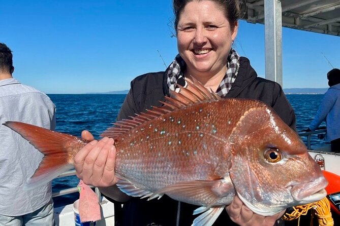 Half-Day Deep Sea Fishing in Wollongong - Weekdays only - Crew support and skill levels: how you actually learn to fish