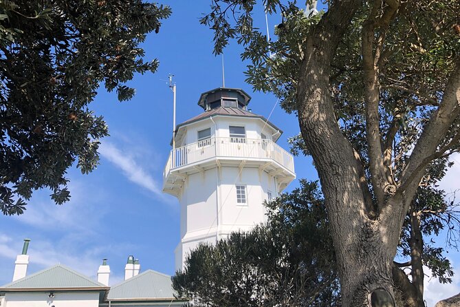 Historic Walking Tour of Watsons Bay - Macquarie Lighthouse: the oldest lighthouse site and big-ocean drama