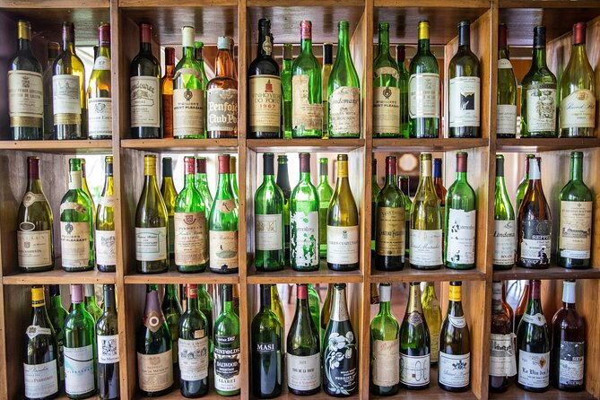 Hunter Valley Wine Tour from Sydney with Lunch and 3 Cellar Door Tastings - Three cellar doors in Pokolbin: how the tastings usually work