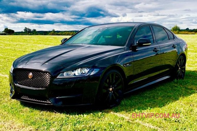 Limoroo, Airport Transfers and Luxe Door to Door Service. - Inside the Luxury Volvo/Jaguar/Land Rover: Comfort That Works After Landing