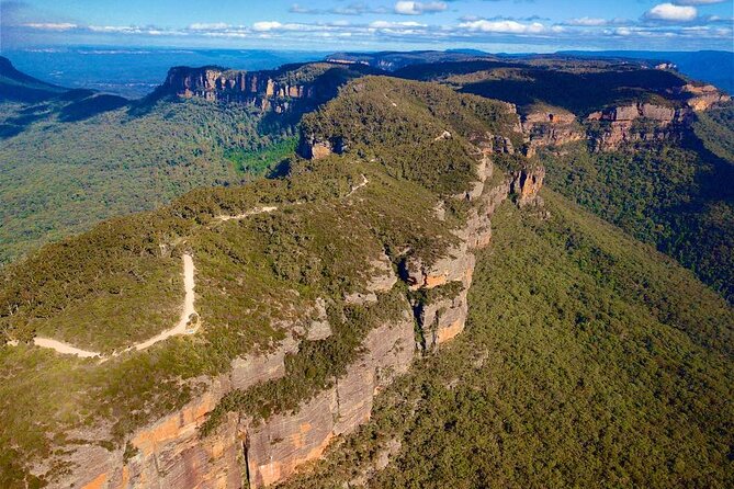 Luxury Small Group of 5 Blue Mountains Escape Tour - Katoomba lunch and shop time: flexible and very Blue Mountains