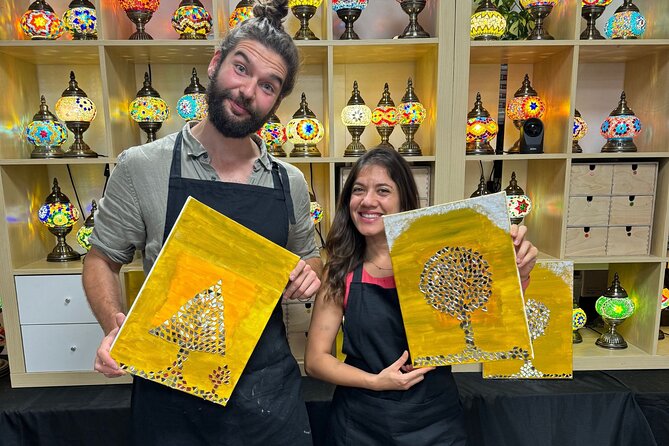 Paint and Sip Classes Sydney: Acrylic Art, Canvas & Wine - Acrylic Paint and Sip in Darlinghurst: What you’re really getting