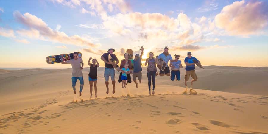 Port Stephens: Dolphin, Lunch, Koalas&Sandboarding -Mandarin - The guide, the pace, and how the day feels in real life
