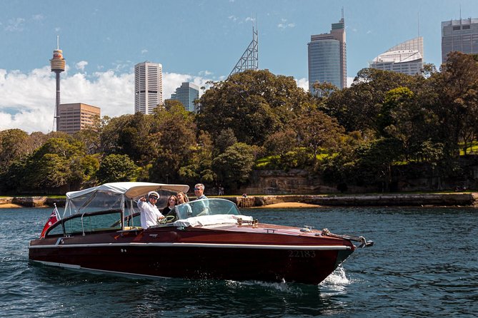 Private 2 Hour Icons and Highlights Cruise of Sydney Harbour - Athol Bay Beach: a short break that changes the mood