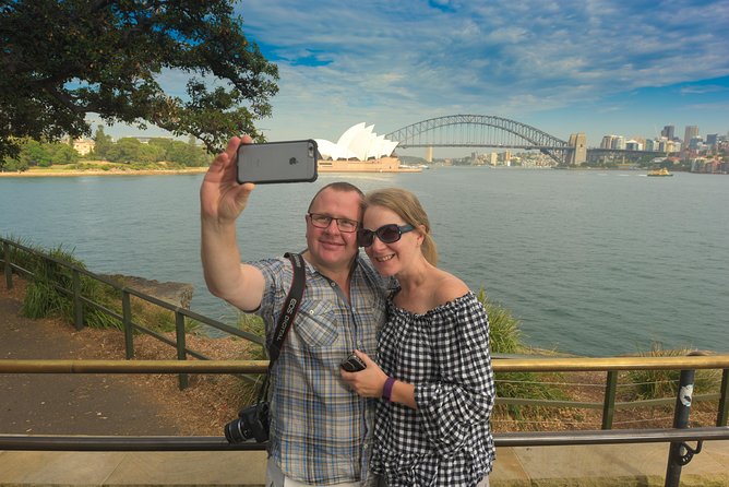Private Luxury Tour: Sydney Sightseeing Experience - Eastern suburbs drive: photo stops with big neighbourhood energy