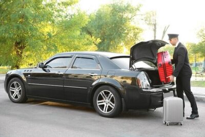 Private One-Way Airport Transfer from Sydney Airport to Sydney - On the road: air-conditioned comfort and local story time