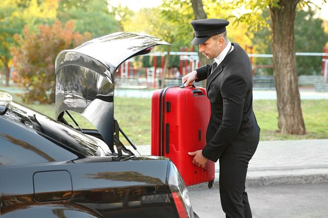 Private One-Way Airport Transfer from Sydney Airport to Sydney - Price and value: is $105.98 per person fair?