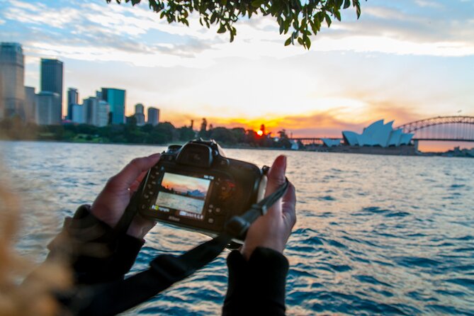 Private Sydney Harbour Sunset Photo Tour & Cruise - Stop 4: Milsons Point for bridge arch angles and lit-up Opera House