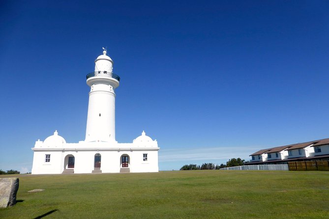 Private Tour: Half-Day Iconic Sydney - Watsons Bay and South Head: Cottages, Pacific Light, and Gap Walk Options