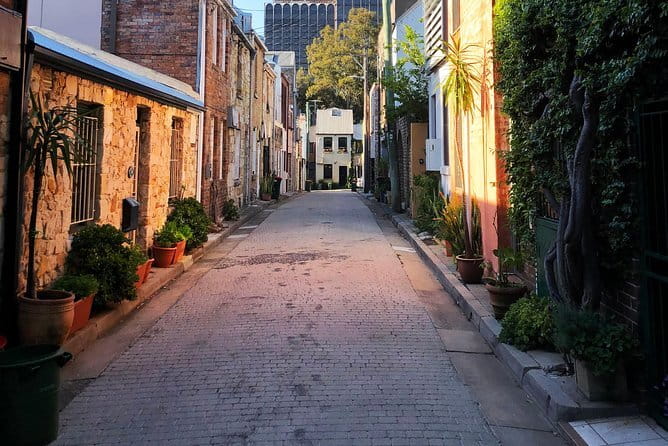 Surry Hills & Darlinghurst History Tour — Gangsters, Girls & Grog - The guide experience: local historian energy (and lots of photos)