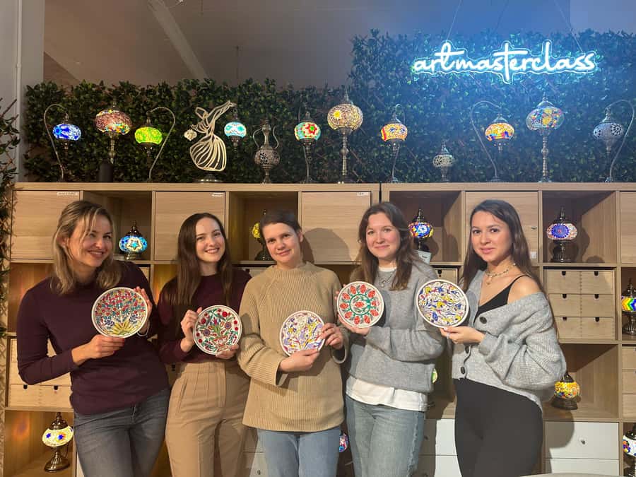 Sydney: Ceramic Plates & Bowls Paint and Sip Classes - Practical Tips Before You Go