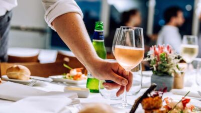 Sydney: Dinner Cruise with 3-Course Meal - Boarding timing: 6:10 PM vs 5:10 PM (and why you should arrive early)