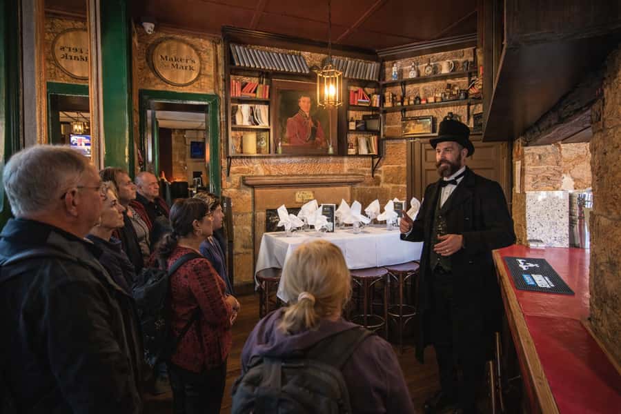 SYDNEY : Ghosts, Grog & The Rocks: Haunted Pubs &Cellar Tour - What to wear and bring for comfort