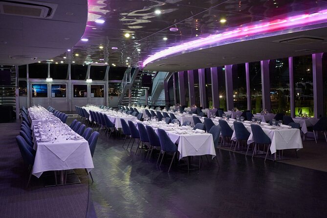 Sydney Harbour: 2h Glass Boat Dinner Cruise with Wine Pairing - Staff matters: why Lee and Juliana get mentioned