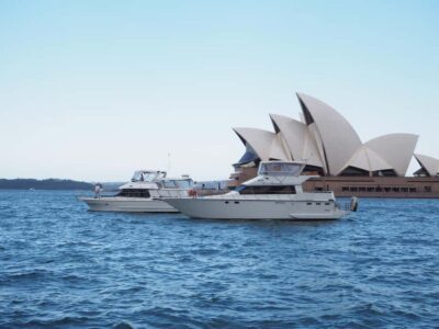 Sydney: Harbour Cruise with Gourmet BBQ Lunch, Beer and Wine - The big sights: Harbour Bridge, Opera House, and the bays/coves angles