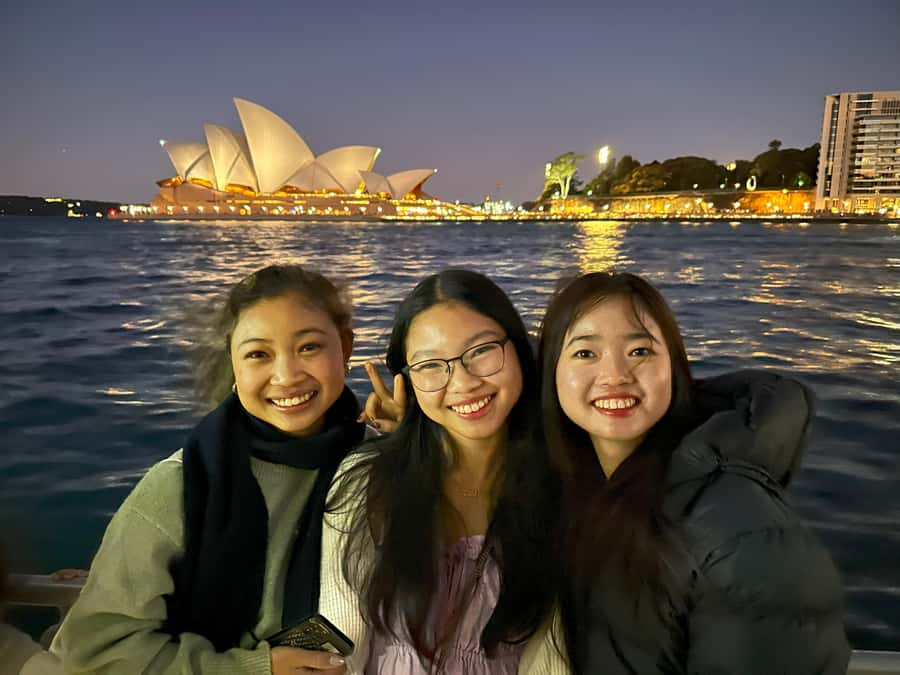Sydney Harbour & Fish Market Sightseeing Cruise - Where you meet: Aquarium Wharf at Darling Harbour