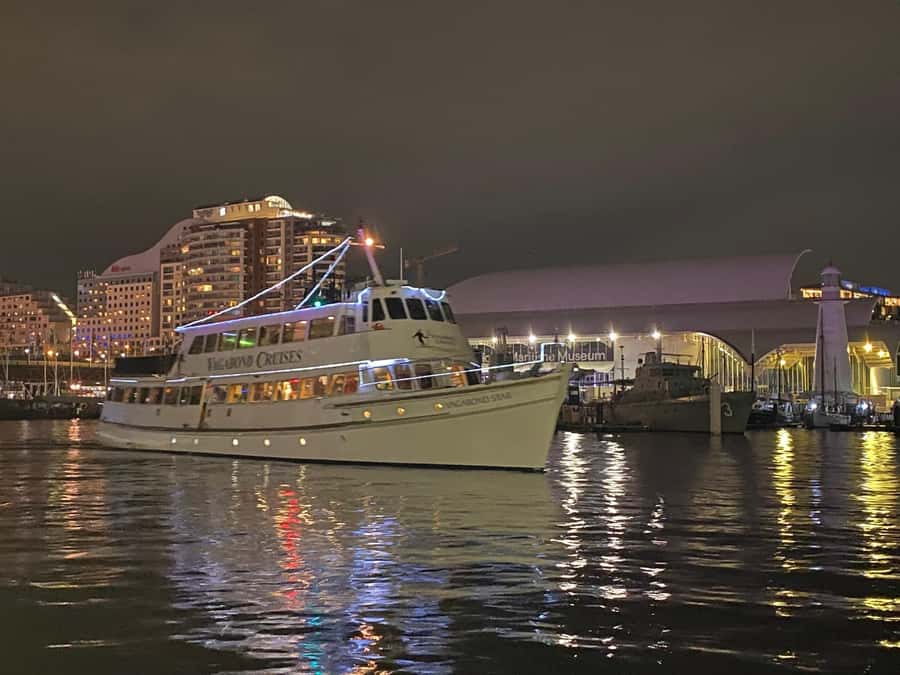 Sydney Harbour: Latin Fiesta Dinner Cruise - Cruising Sydney Harbour with an all-night DJ soundtrack