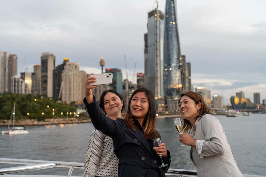 Sydney Harbour Sightseeing Cruise with Live Commentary - Key highlights worth your time
