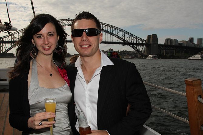 Sydney Harbour Tall Ship Wine & Canapes Evening Cruise - Campbells Cove meeting point: getting on board without stress