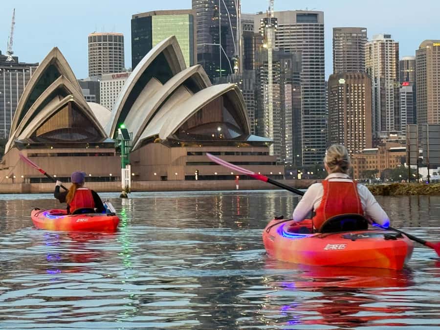 Sydney: Opera House and Harbour Guided Kayak Tour - The Opera House photo moment: more than a quick stop