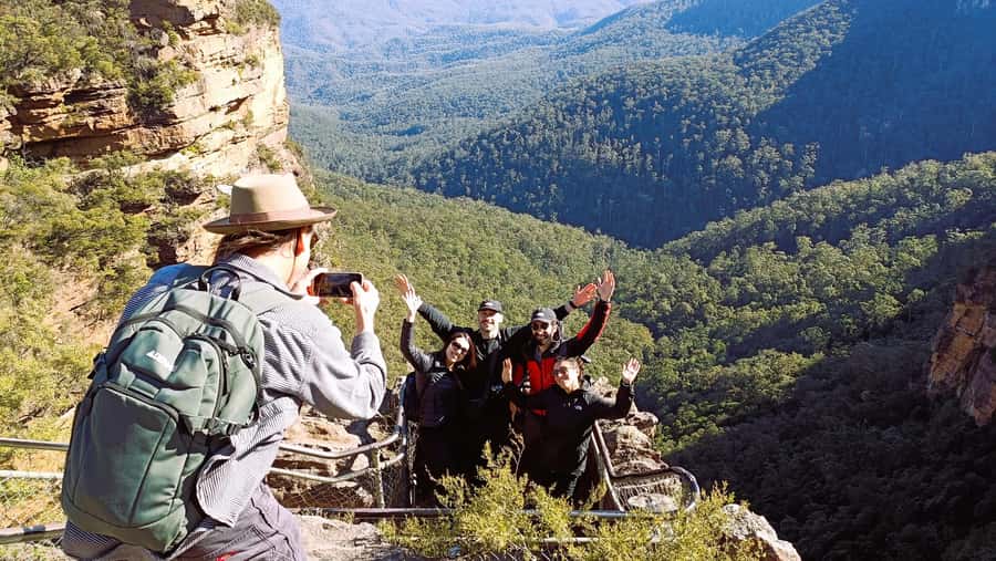 Sydney: Private Blue Mountains, Waterfalls, Walks & Meals - Blue Mountains lunch and guided orientation: start with context, not random stops