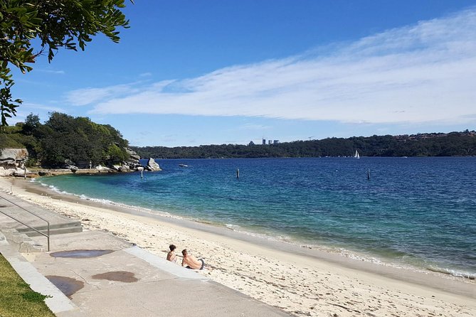 Sydney Private Day Tours | Main Attractions and Highlights | 6 Hour Private Tour - The former Red Light district and Elizabeth Bay House: a contrast that helps you read the city