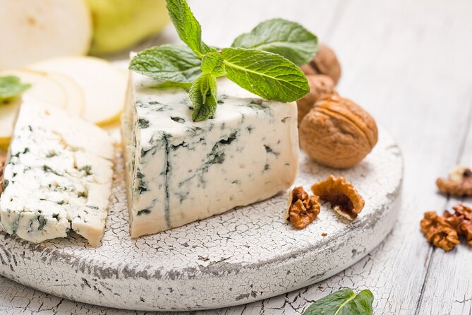 Sydney: PRIVATE Hunter Valley Wine Tasting Luxe Tour (10h) - Lunch in Hunter Valley: one-course à la carte with a beverage
