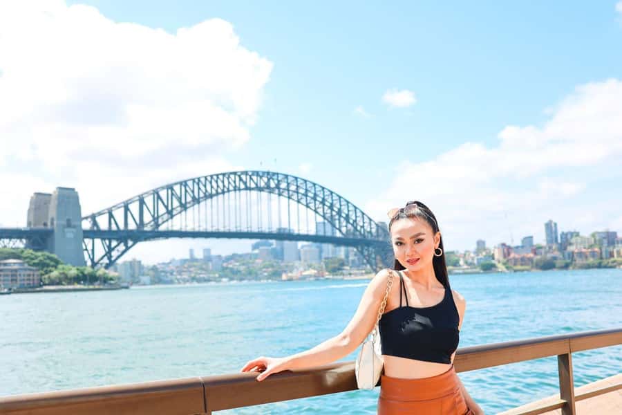 Sydney: Private Photoshoot outside the Opera House - What you receive: edited digital photos in 48 hours