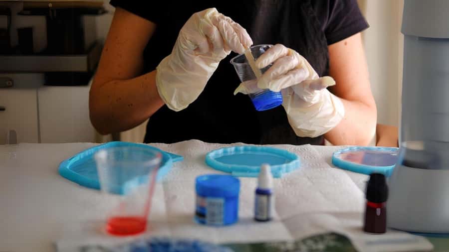 Sydney: Resin Art Classes - Cheeseboards & Coasters - A 1-Hour Session That Feels Like Creation, Not a Lecture