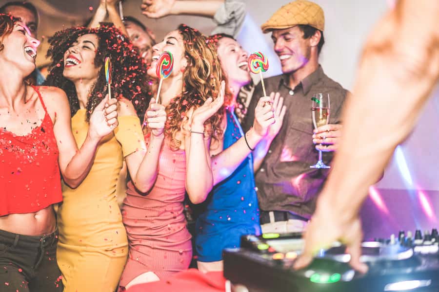 Sydney: Retro Party Cruise in Sydney Harbour with Snacks - The most important logistics: King Street Wharf and your boarding pass wharf number