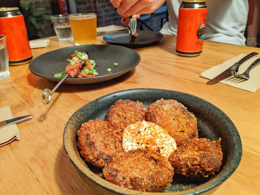 Sydney: Street Art and Multicultural Food Walking Tour - The Guide’s Role: History, Architecture, and Bar Tips That Matter