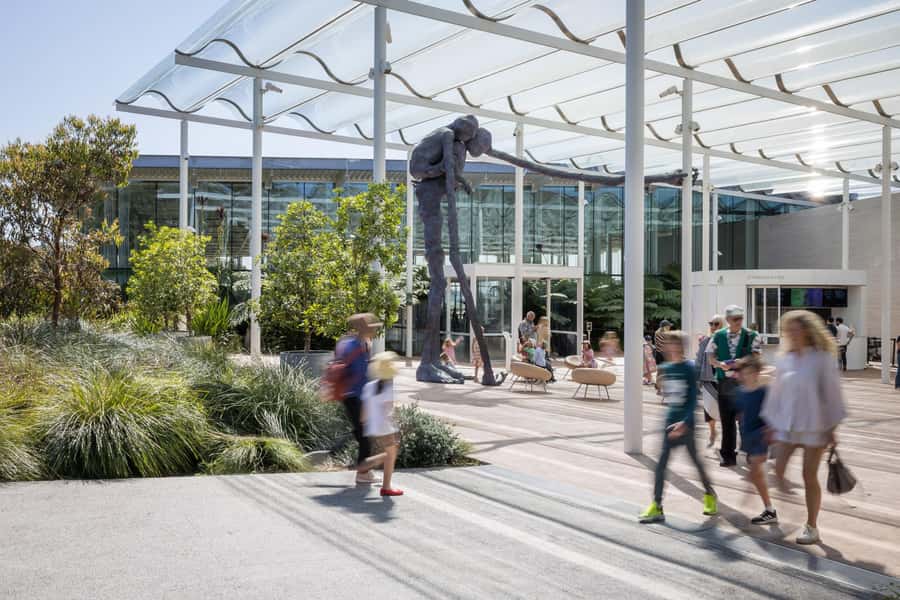 Sydney Summer Art Exhibitions Art Gallery of New South Wales - What you’ll see inside: hyperreal figures that change your perspective