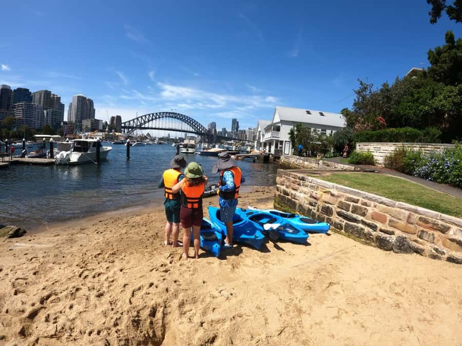 Sydney: Sunset Kayak - Opera & Harbour Bridge Tour (5p. max) - Price and value: what $113 buys you in real terms