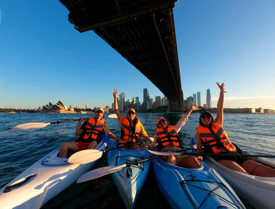Sydney: Sunset Kayak - Opera & Harbour Bridge Tour (5p. max) - Meeting at Lavender Bay: your first 15 minutes sets the tone