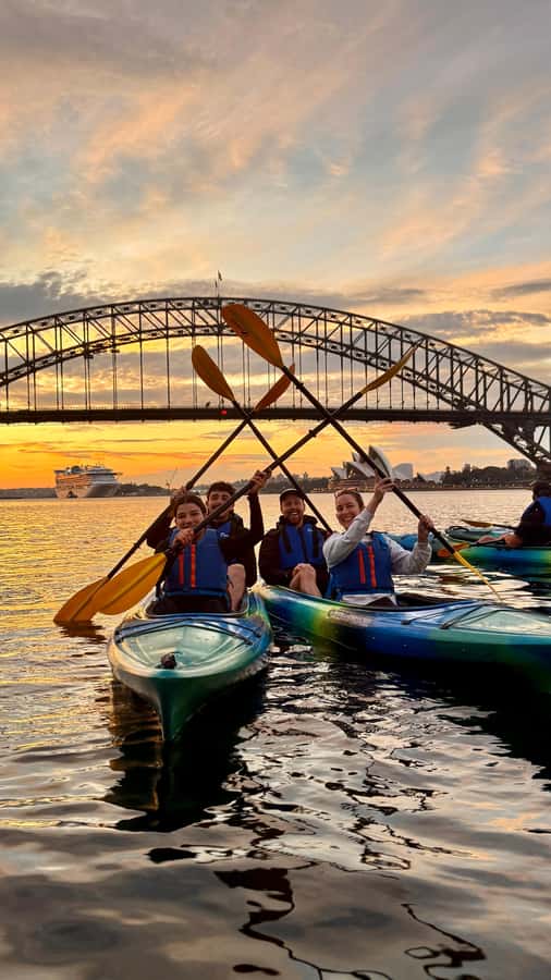 Sydney: Sunset Kayak Tour with Opera House Views - Twilight return and city lights: the harbor turns into a different scene